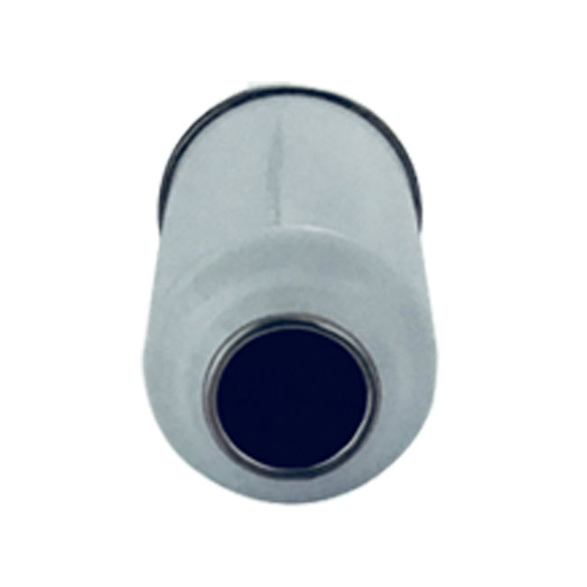 Majhna aerosolna pločevinka ali rezervoar za polnjenje hladilnega plina ali butan plina