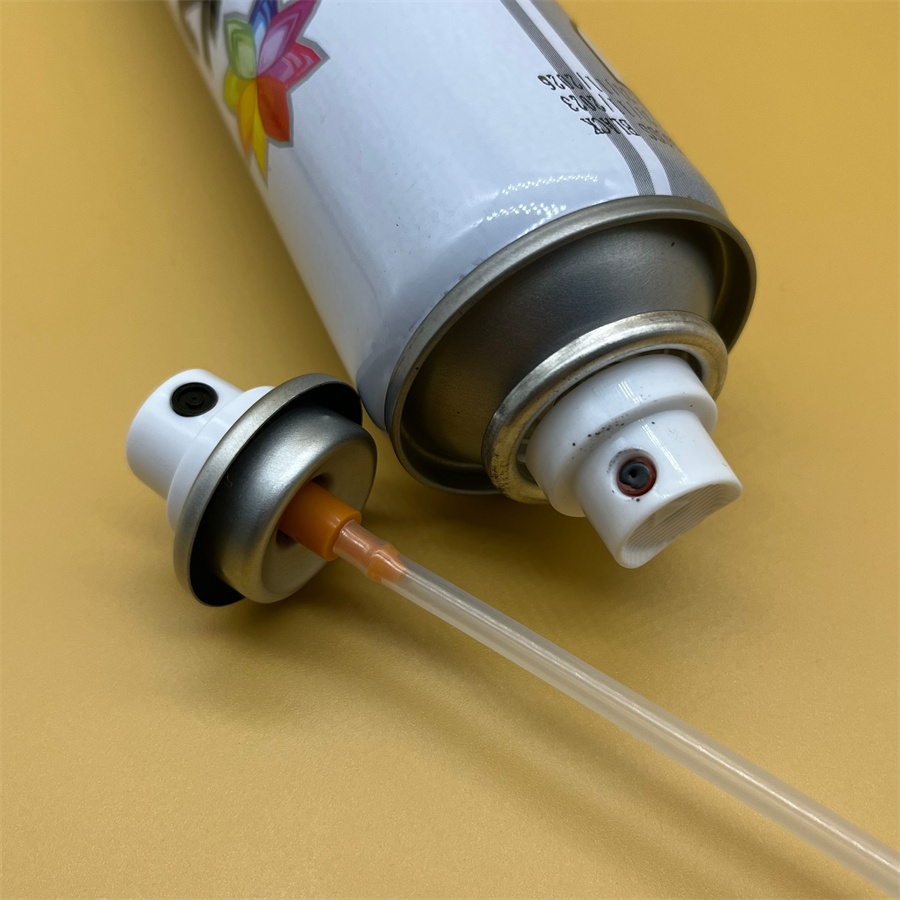 Male paint spray valve (216)