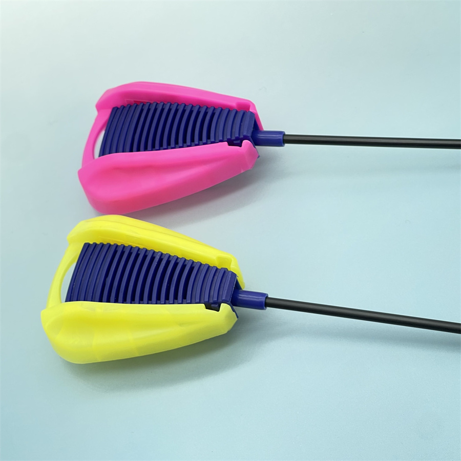 Versatile Foldable Trigger Cap for Carburetor Cleaner Spray Ideal for Mechanics with Ergonomic Features