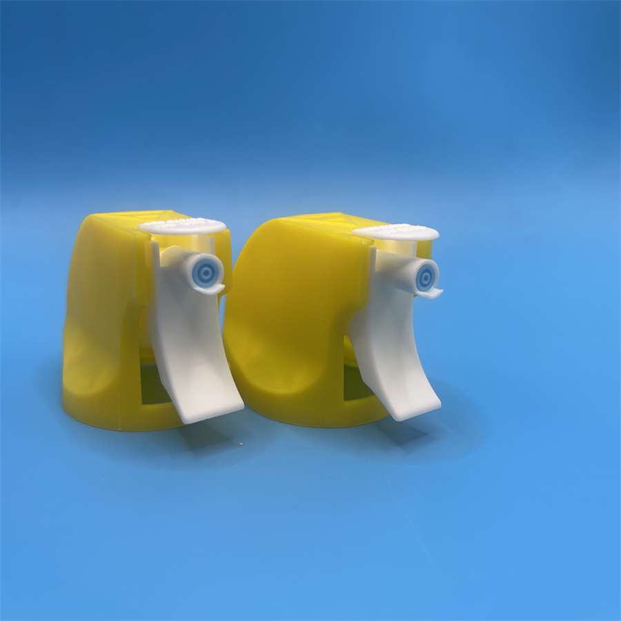 trigger spray valve (127)