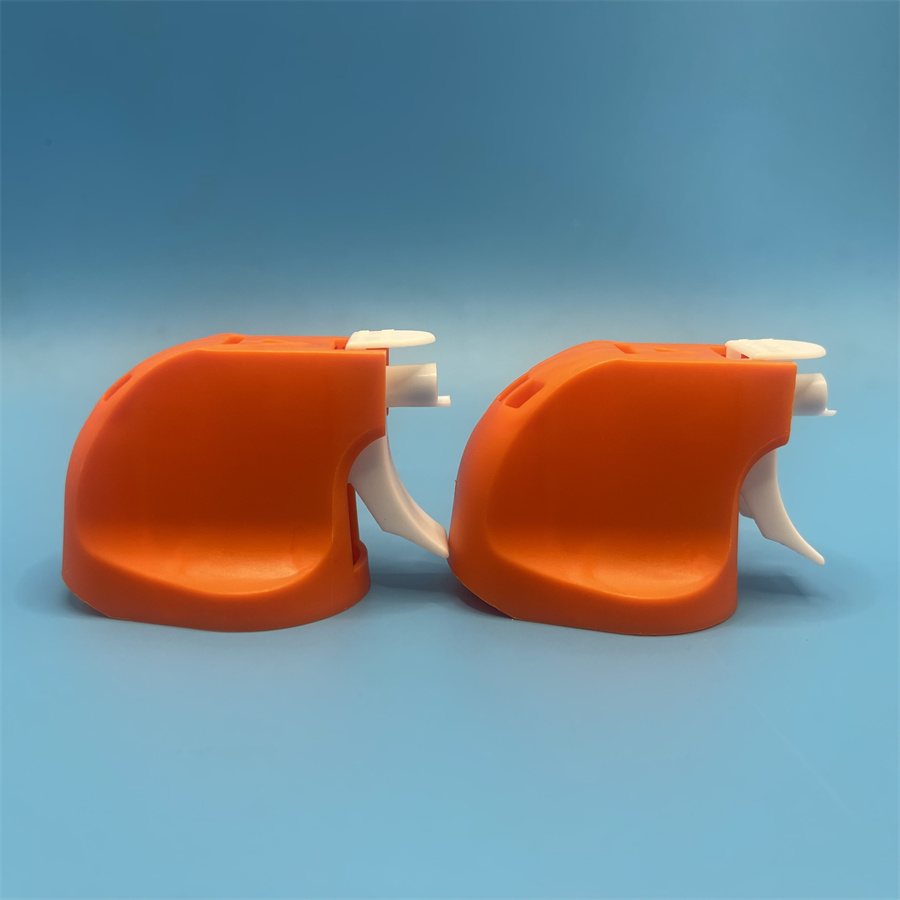 trigger spray valve (137)