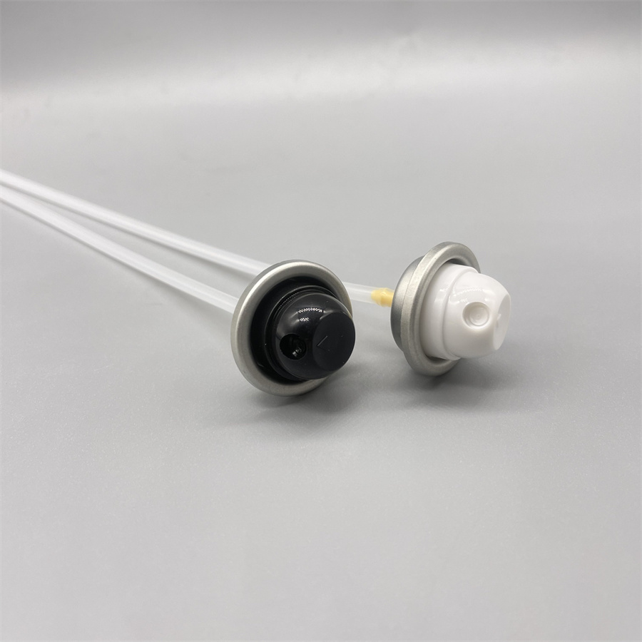 body spray valve with actuator (112)
