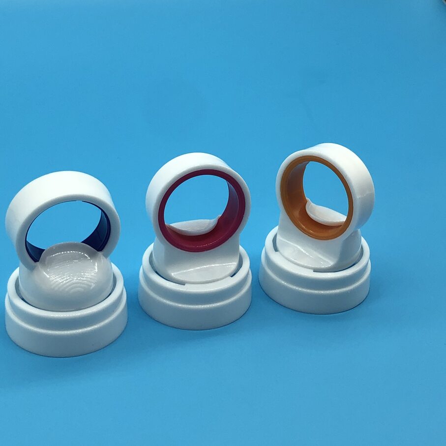 Moisturizing sunscreen spray valve (44)