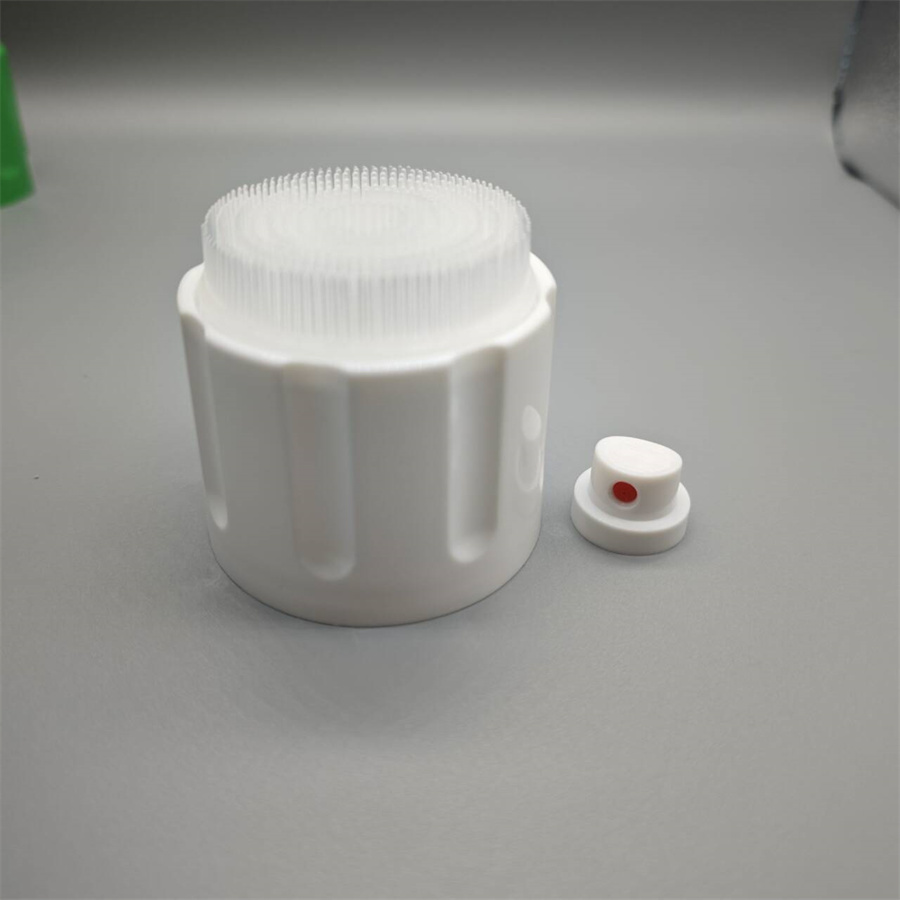 Foam cleaner valve62