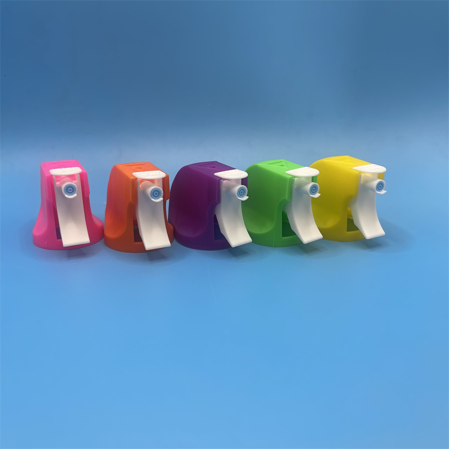 trigger spray valve (143)