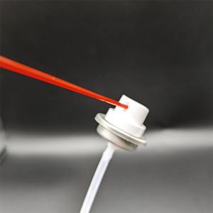 Reliable WD-40 spray valve for industrial mechanics with precise dispensing and anti-clog design