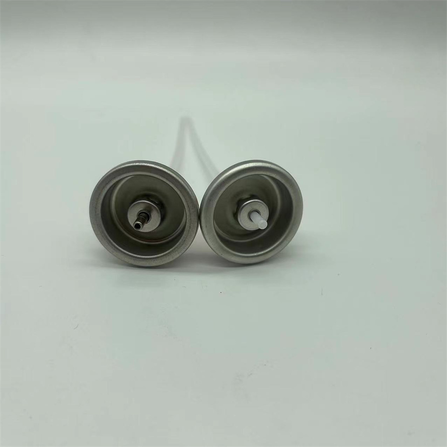 metering valve (144)