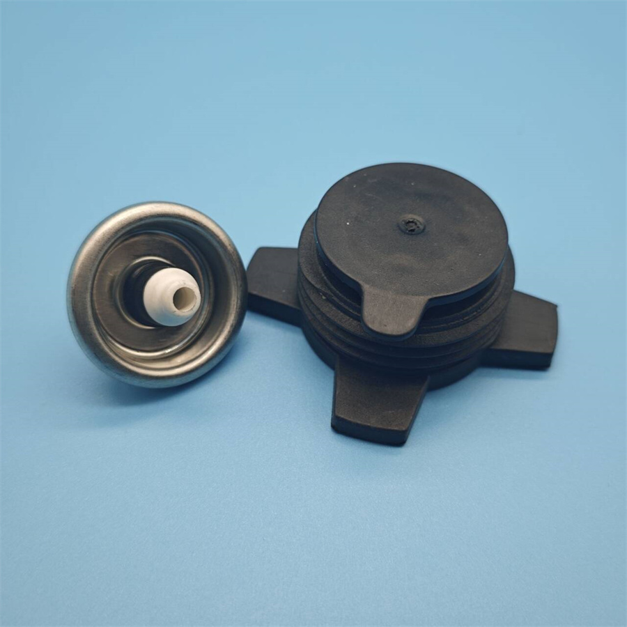 Straw Applicator for PU Foam in DIY Projects