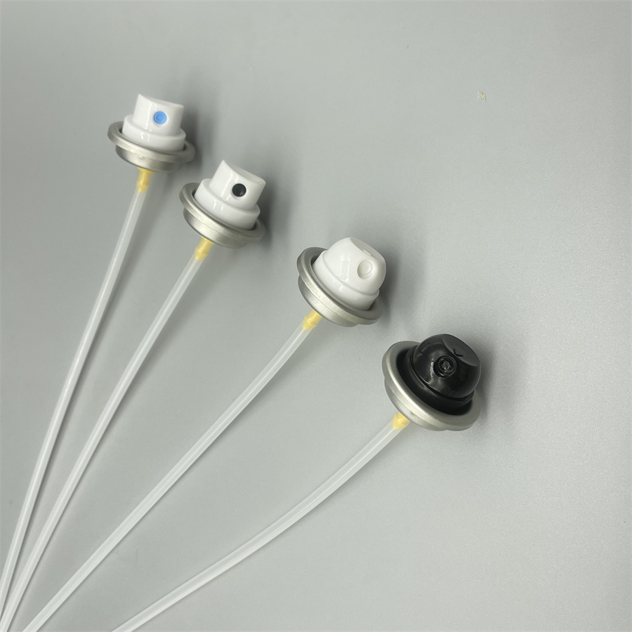 body spray valve with actuator (117)