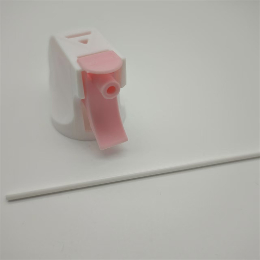Aerosol spray trigger cap