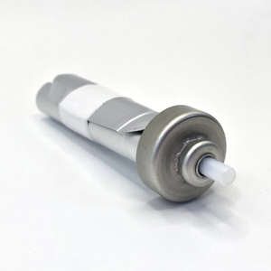 Nízkotlakový dávkovač s vakom na ventile pre jemné a kontrolované uvoľňovanie produktu
