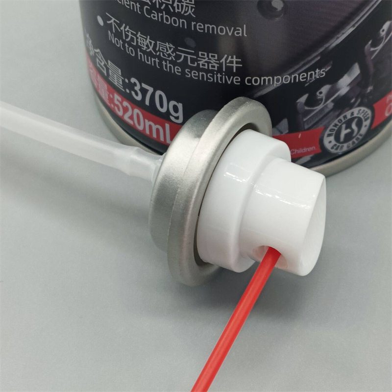 WD-40 lubricant valve for agricultural machinery with multi-purpose formula and anti-gumming properties