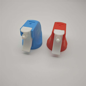 Aerosol spray trigger cap