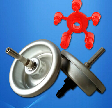 Клапан за разпръскване на бутанова запалка със задвижващ механизъм