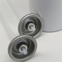 Travel-Friendly Dry Shampoo Spray Valve for On-the-Go with Leak-Proof Design